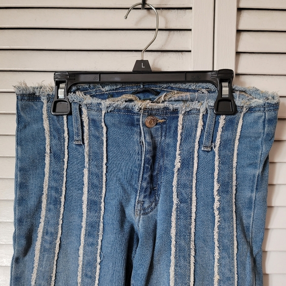 WILD FABLE Flare Denim Jeans, Size 00 - Picture 4 of 10